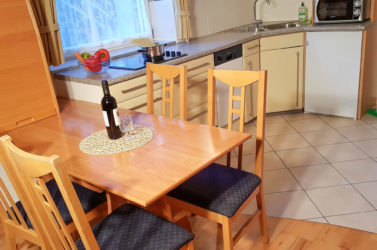 Wohnzimmer in der Ferienwohnung West am Koflerhof