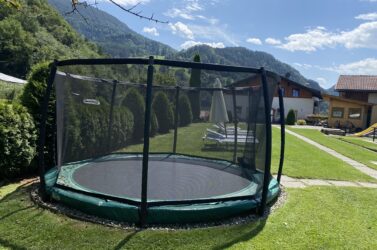 Trampoline