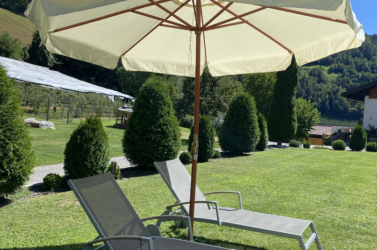 Sunbathing area